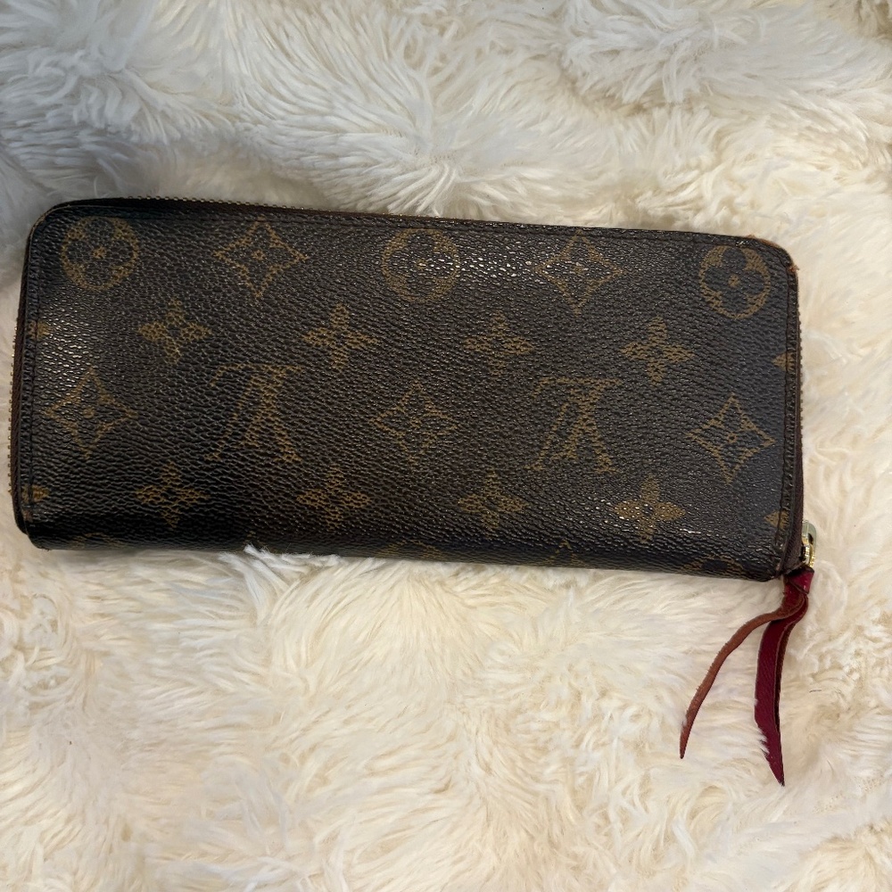 Authentic Louis Vuitton wallet